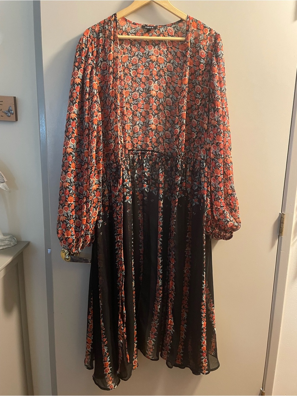 torrid Black kimono with Red Floral Print and Puff Long Sleeves